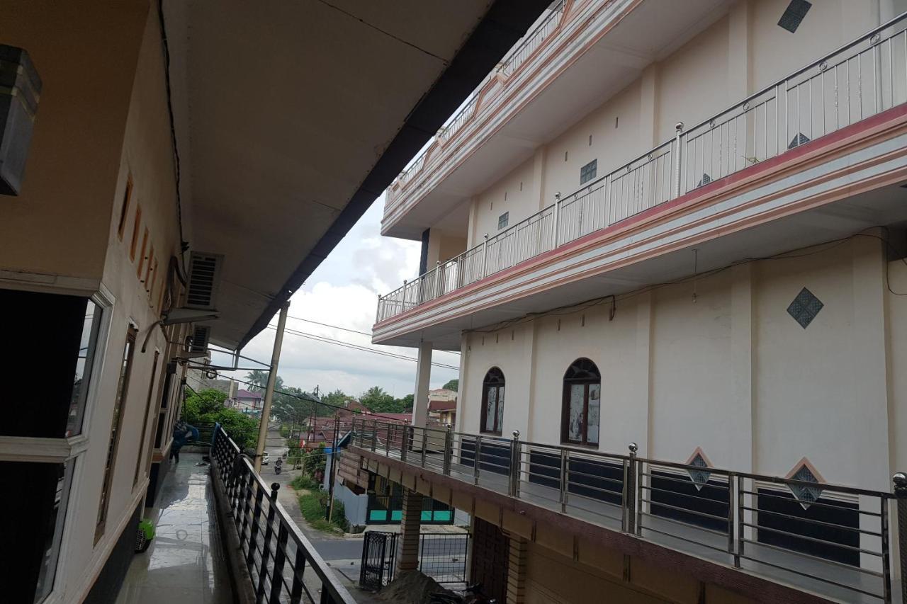 Oyo 91647 Sanina Residence Pematangsiantar Luaran gambar