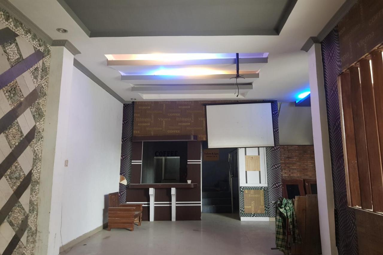 Oyo 91647 Sanina Residence Pematangsiantar Luaran gambar