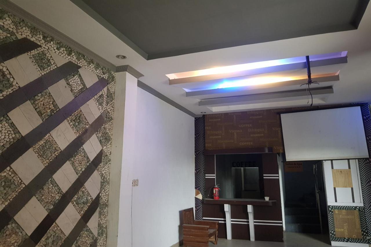 Oyo 91647 Sanina Residence Pematangsiantar Luaran gambar