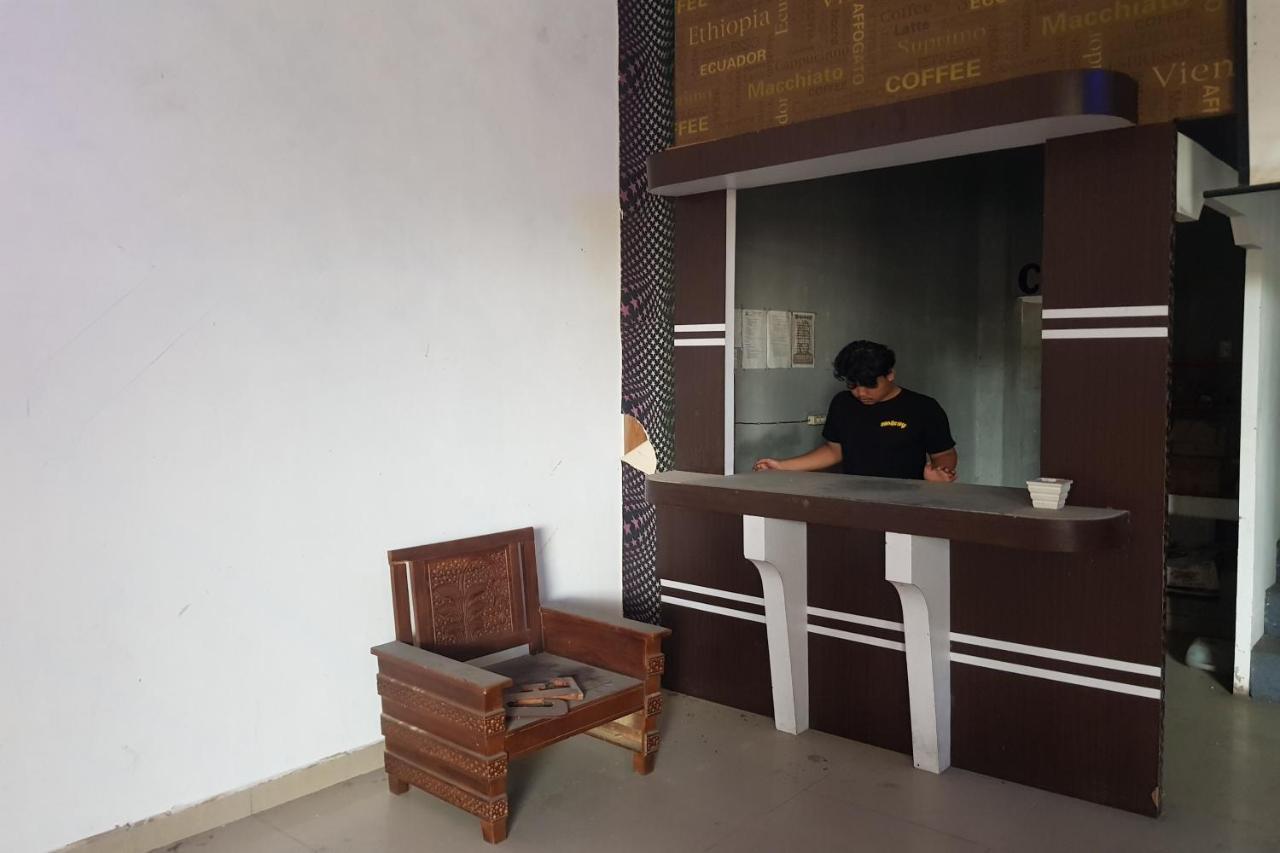 Oyo 91647 Sanina Residence Pematangsiantar Luaran gambar
