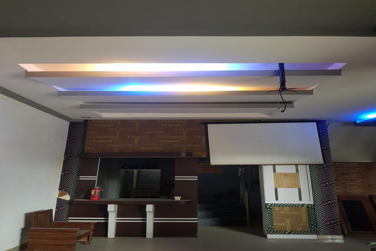 Oyo 91647 Sanina Residence Pematangsiantar Luaran gambar